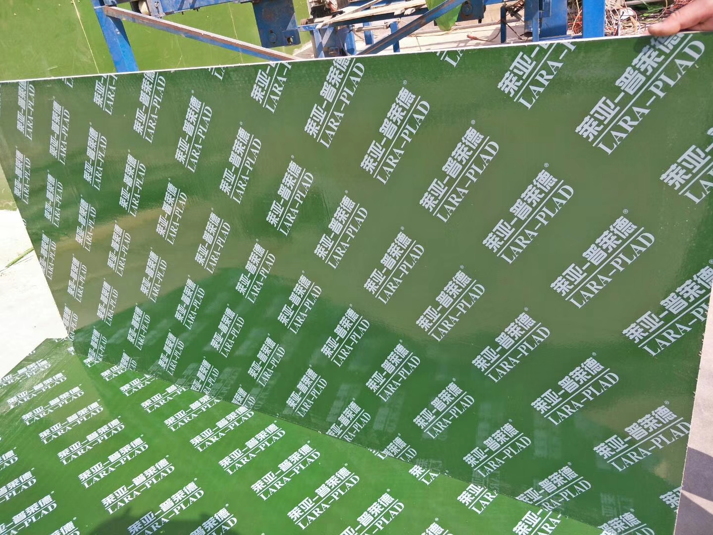 覆塑模板熱壓板溫度的調(diào)整和校準(zhǔn)